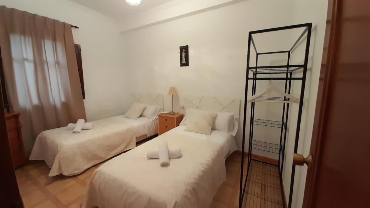 Casa Rural Dona Catalina Jimena De La Frontera Eksteriør billede