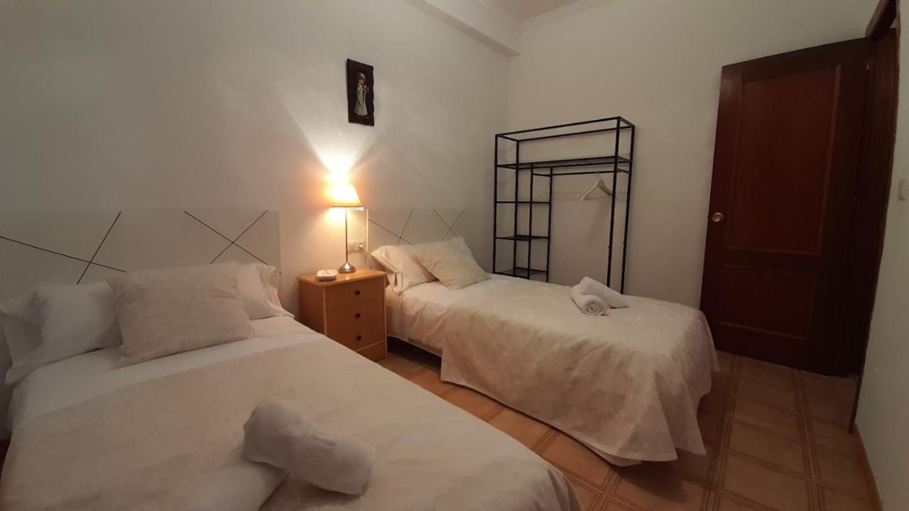 Casa Rural Dona Catalina Jimena De La Frontera Eksteriør billede